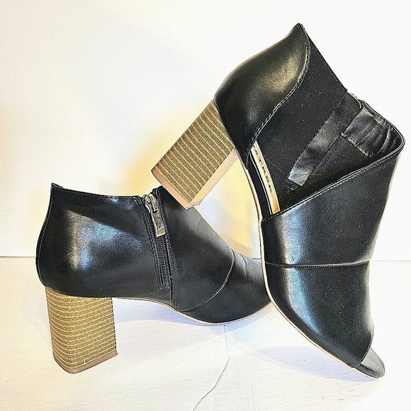 Tinstree Shoes 34 Tinstree Open Toe Asymmetrical Design Chunky